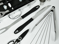 Набор для барбекю 18 предметов. Размер 42х23х7 см