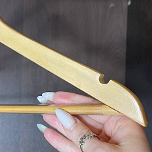 Вешалка-плечики, размер 44-46. (антискольз./натур.цв)