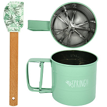 Кухонные принадлежности. Набор из 2 предметов (лопатка 21,5x8,5 см, сито-кружка для муки 10х9,5 см.)