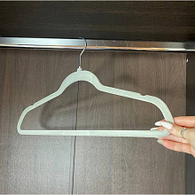 Вешалка-плечики Велюр, размер 44-46. (серый цв.)