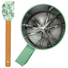 Кухонные принадлежности. Набор из 2 предметов (лопатка 21,5x8,5 см, сито-кружка для муки 10х9,5 см.)