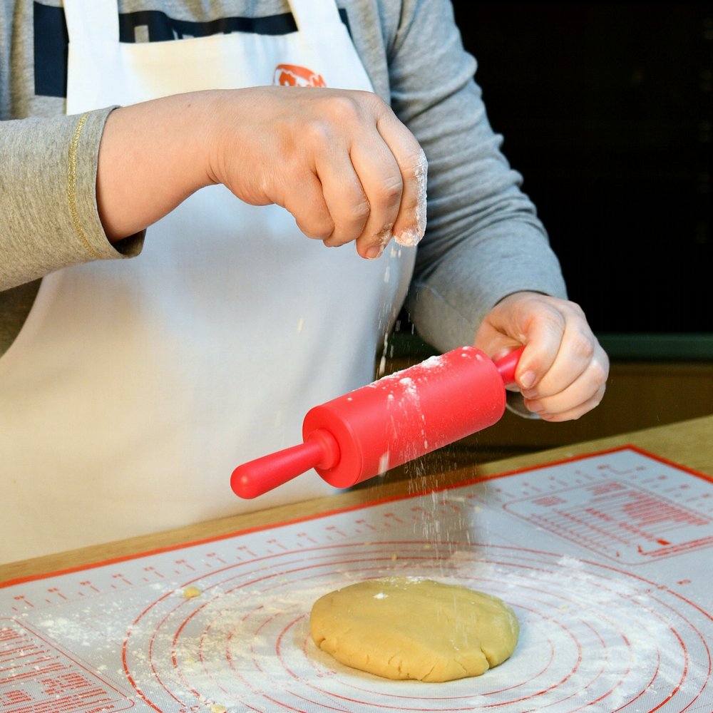 Скалка с пластмассовыми ручками, длина 22см 4 Скалка с пластмассовыми ручками, длина 22см