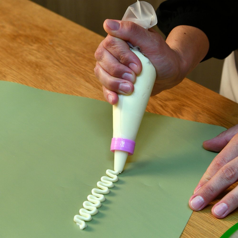 Декоратор для крема с 6 насадками 8 Декоратор для крема с 6 насадками