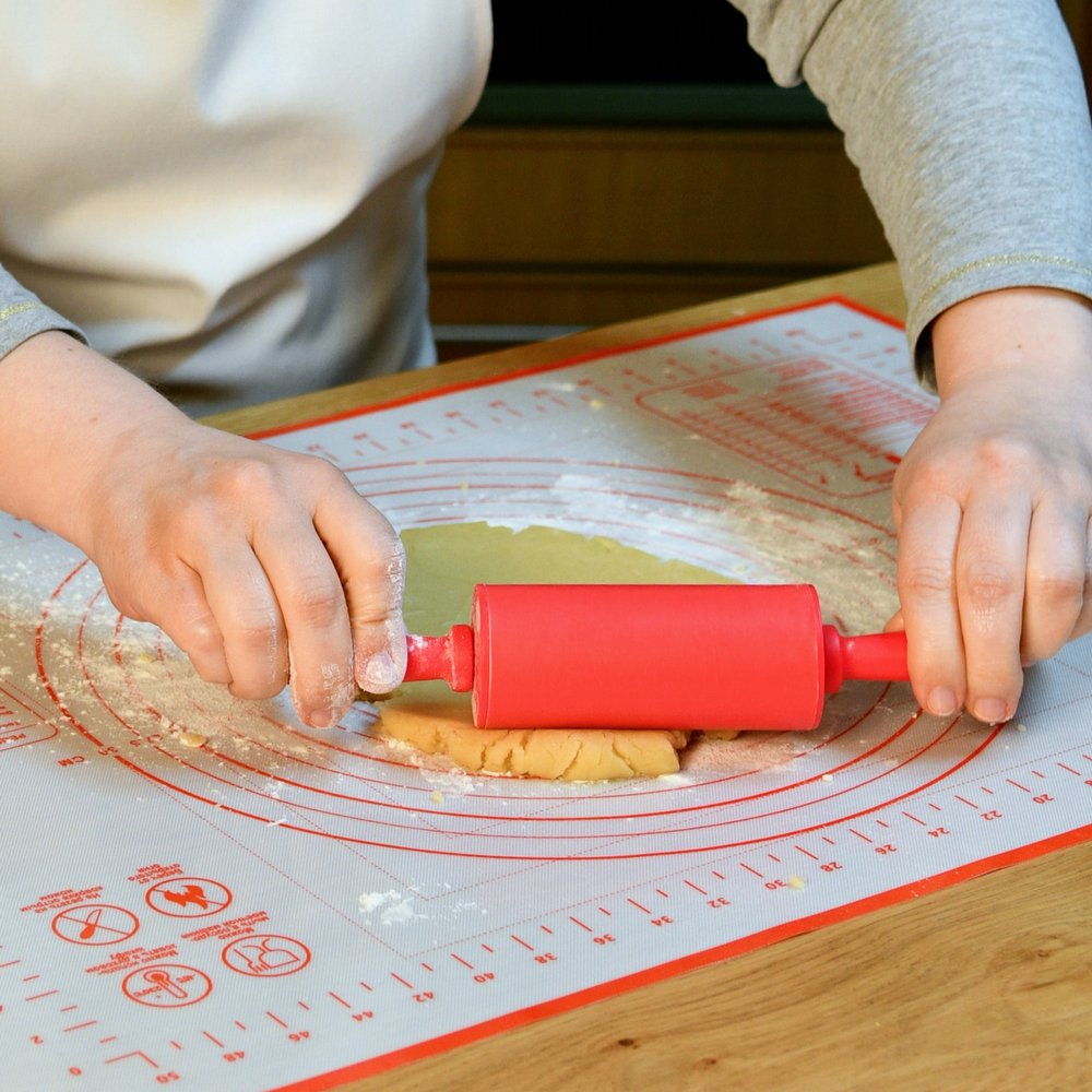 Скалка с пластмассовыми ручками, длина 22см 4 Скалка с пластмассовыми ручками, длина 22см